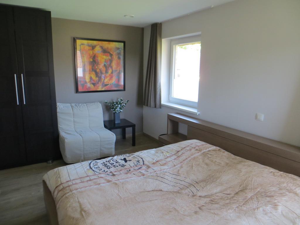 Bed And Breakfast Mentari Ghent Room photo